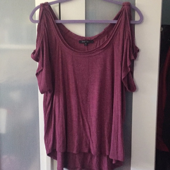 Relaxed fit cold shoulder top - Picture 1 of 2
